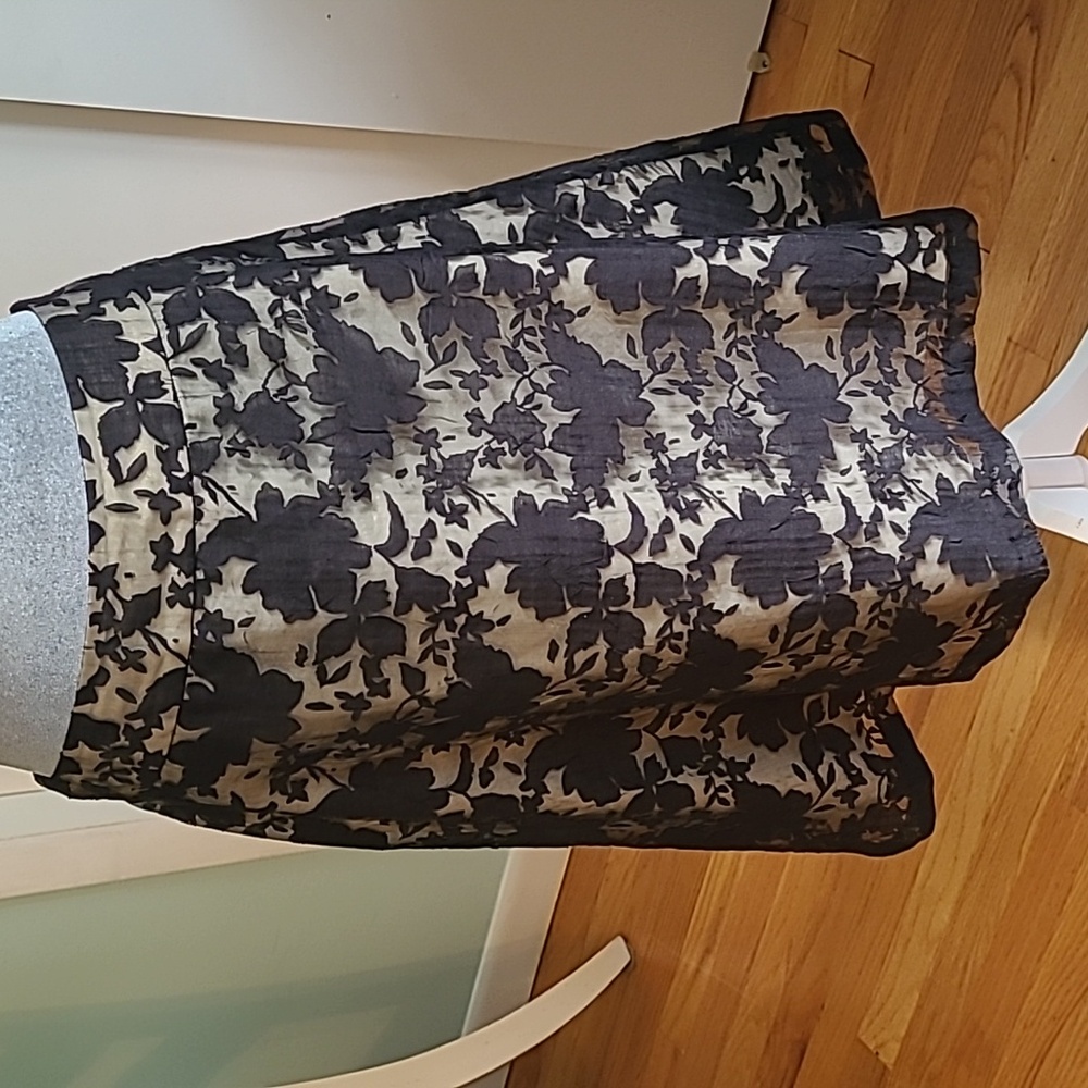 apt.9 Skirt